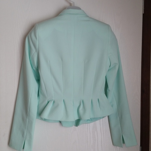 NWT mint green jacket with peplum waist - Picture 3 of 4